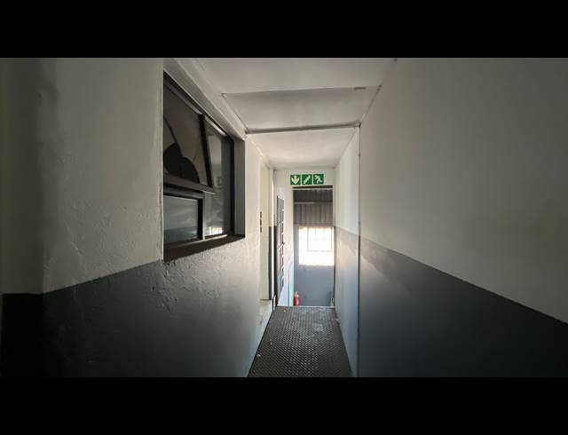 486M² WAREHOUSE TO LET IN SPARTAN
